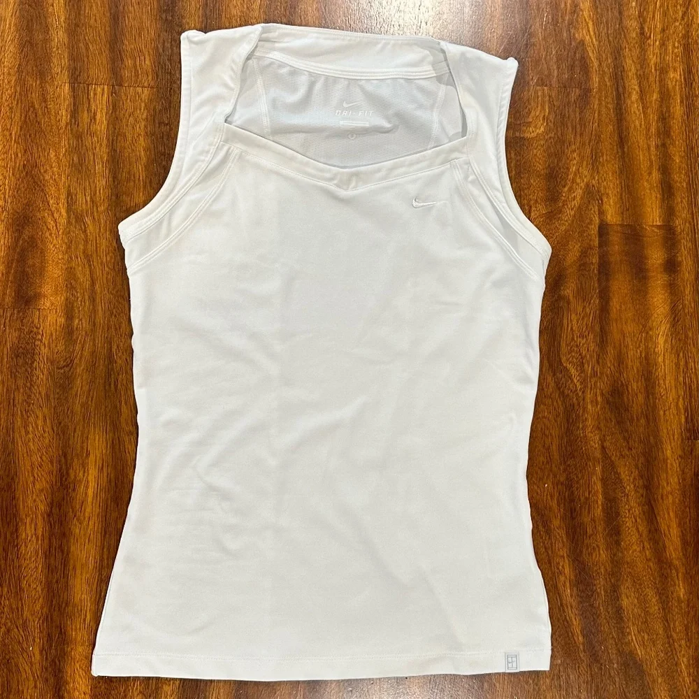 Nike Dry-Fit Tank Top‎ - Size S. - Picture 4 of 10